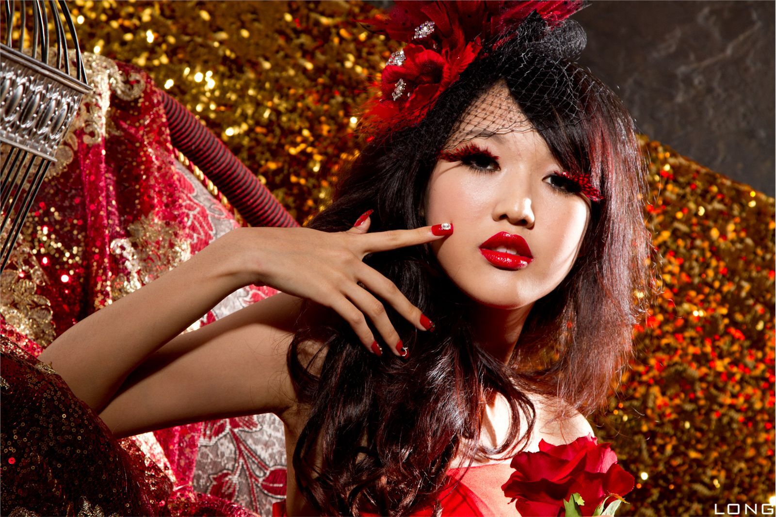 Jill 瑋廷 棚拍 婚紗之红 Beauty性感美女写真套图